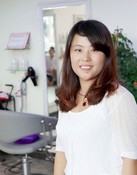 吕玲—潮流之外发型工作室总监 